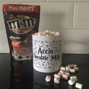 Booklove Specialty Shop Mok Accio Chocolate Milk