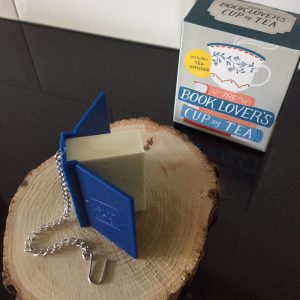 Booklover's tea infuser