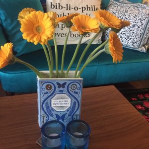 Bibliophile Vase